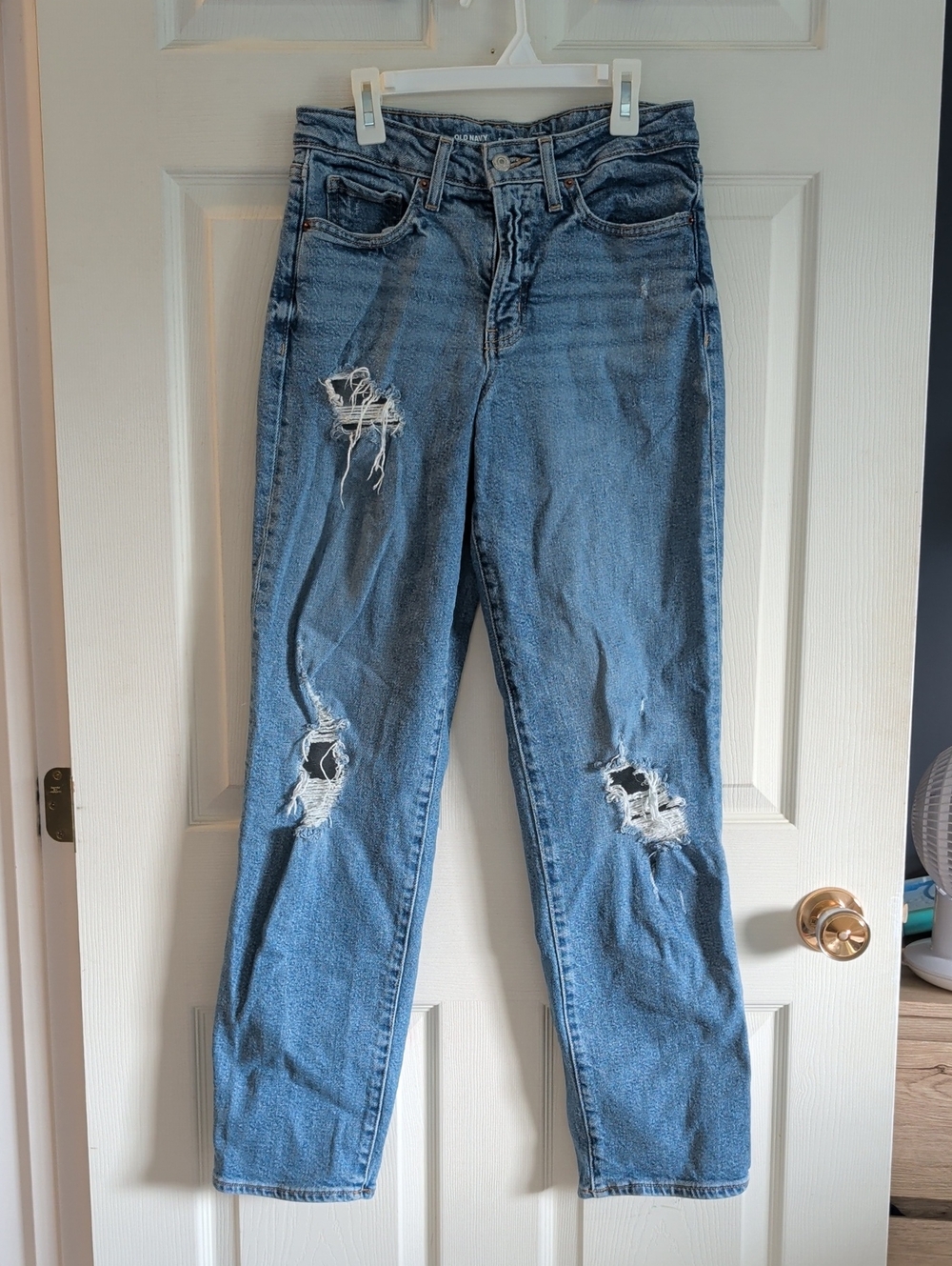 Old Navy Light Blue Distressed Straight-Leg Jeans